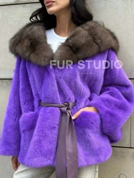 Шуба из норки Violet с капюшоном из меха куницы - фото 4