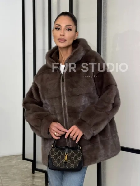 Норковый полушубок с капюшоном на молнии - фото 9
