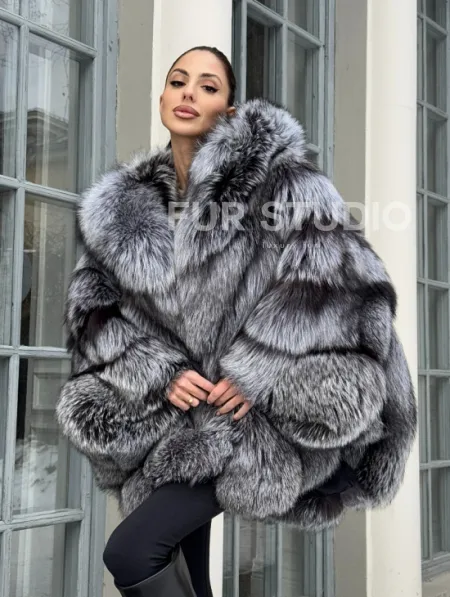 Шуба - пончо из чернобурки с капюшоном - фото 0