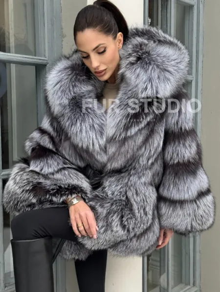 Шуба - пончо из чернобурки с капюшоном - фото 2
