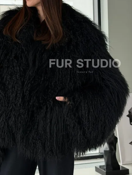 Полушубок черный из ламы - фото 1