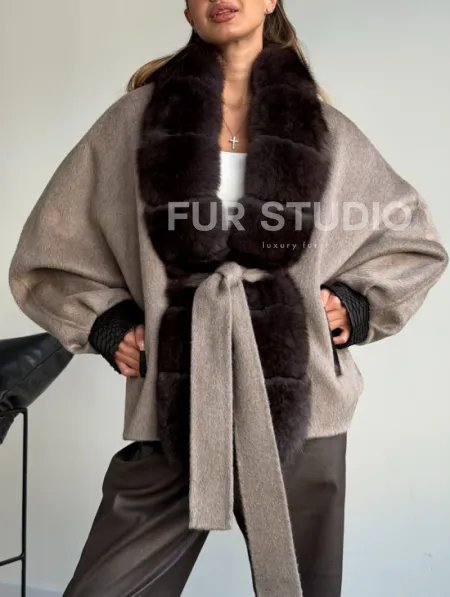 Пальто с мехом финского песца - фото 4