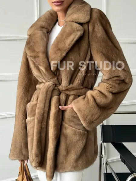 Полушубок норковый пастель с меховым поясом - фото 3