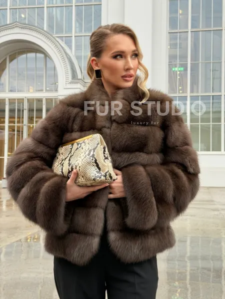 Меховой жакет из куницы - фото 21