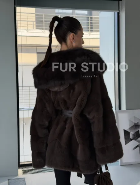 Норковая шуба кимоно с капюшоном куница - фото 17