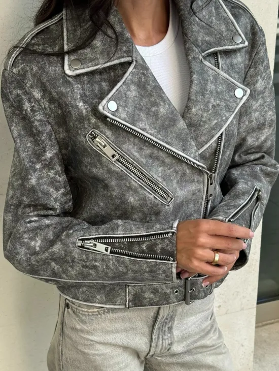 Кожаная укороченная косуха из натуральной кожи 