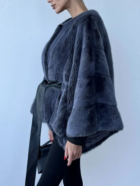 Женское меховое манто - шуба из норки с круглым вырезом, модель  «Летучая мышь» - фото 3