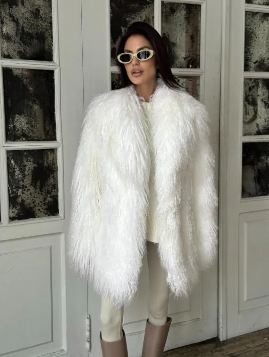 Шуба из меха ламы PREMIUM COLLECTION, английский воротник - фото 3