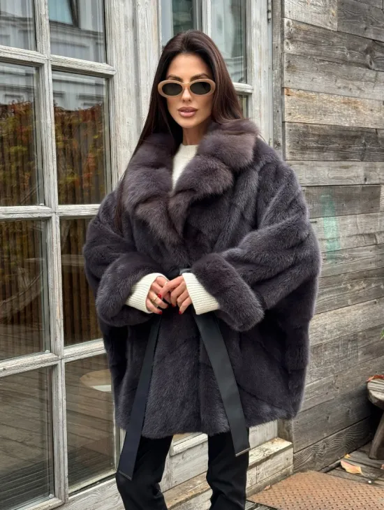 Шуба Летучая мышь из норки Graphite с английским воротником из меха куницы - фото 7