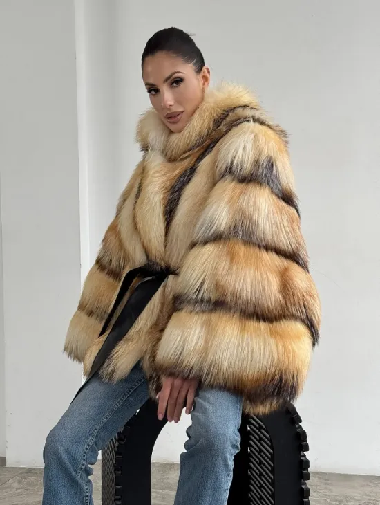 Шуба из меха лисы «Golden fox» - летучая мышь - фото 5