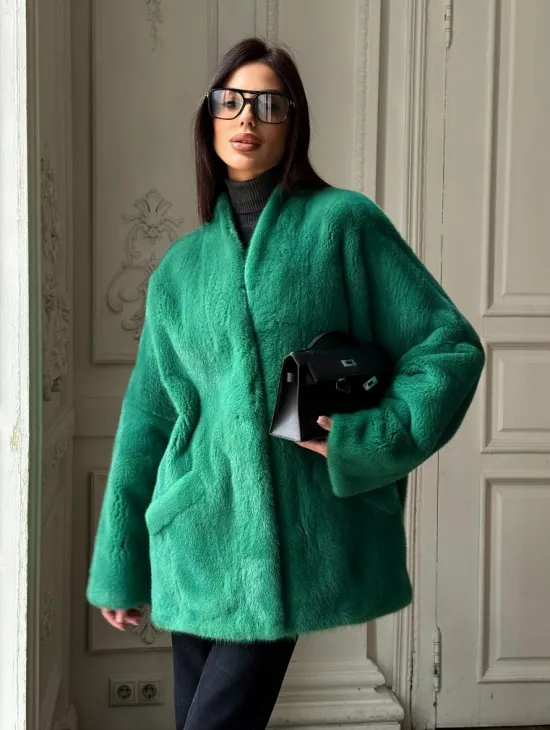 Изумрудный норковый полушубок с V-образным воротником - фото 5