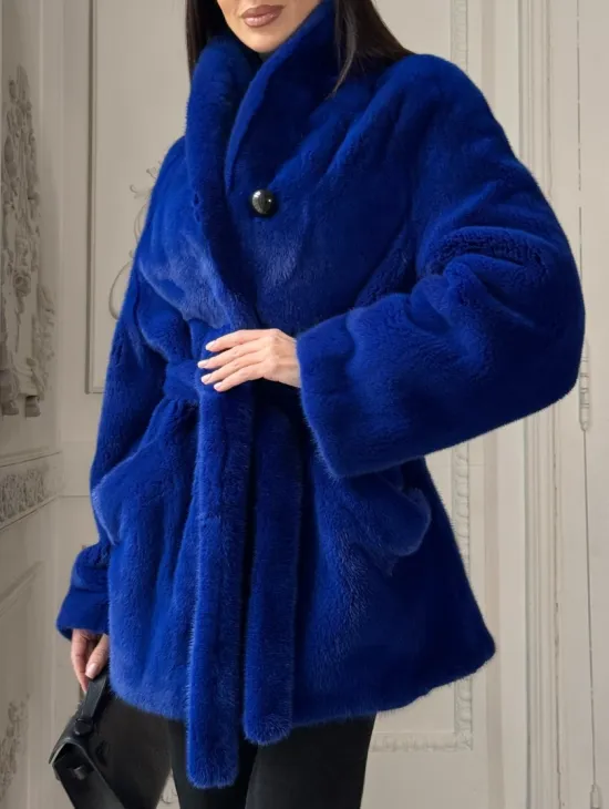 Полушубок из меха премиальной плюшевой норки Electric Blue - фото 3