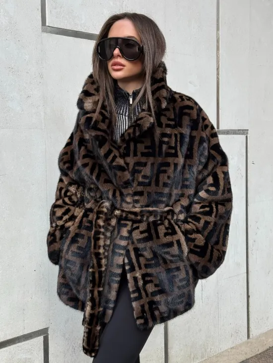 Шуба из плюшевой норки VELVET летучая мышь с черным принтом - фото 3