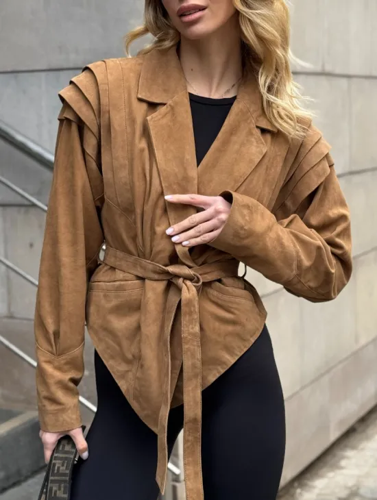 Женская куртка из замшевой кожи с поясом - American style - фото 1