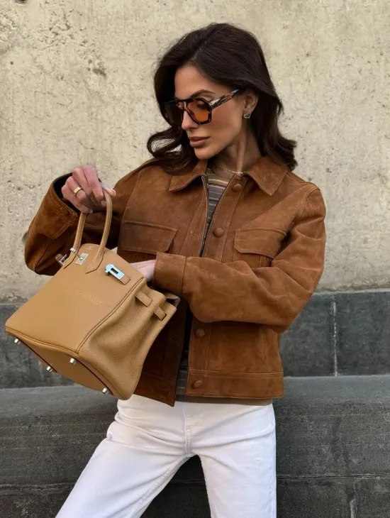 Прямой жакет из натуральной замши с накладными карманами - фото 4