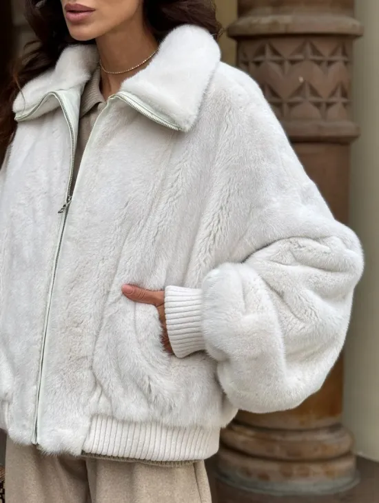 Бомбер оверсайз из аукционной норки жемчужно-натурального цвета - фото 2