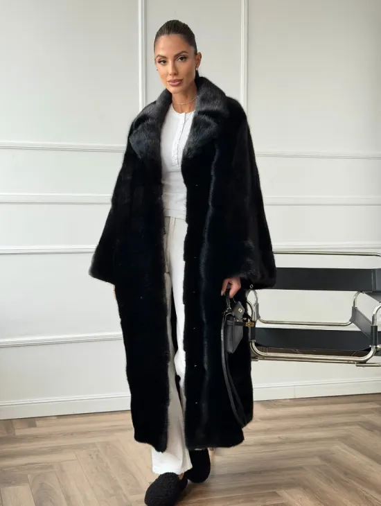 Черное меховое норковое пальто в стиле 