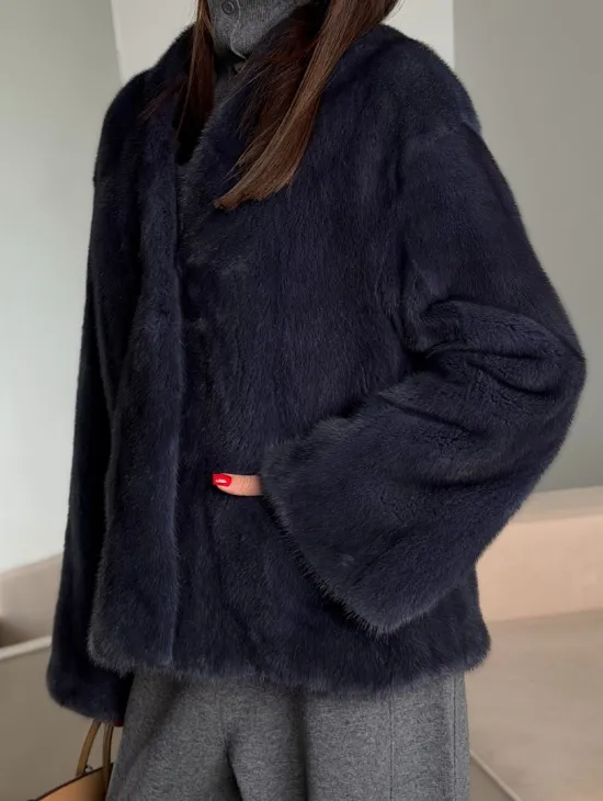 Короткий норковый жакет - синий графит - фото 2