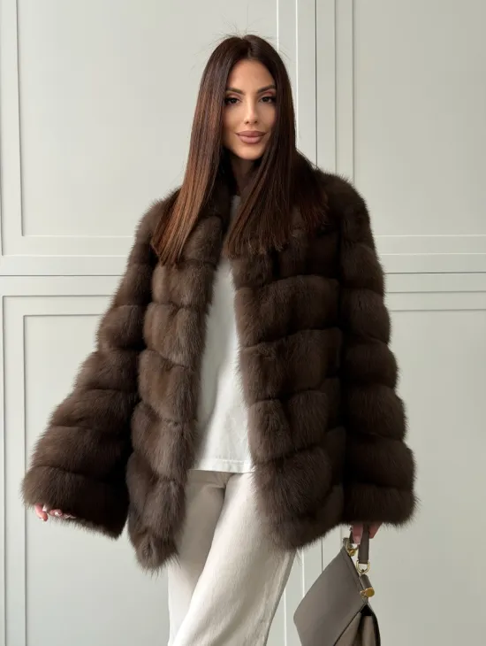 Женская шуба из меха куницы - фото 13