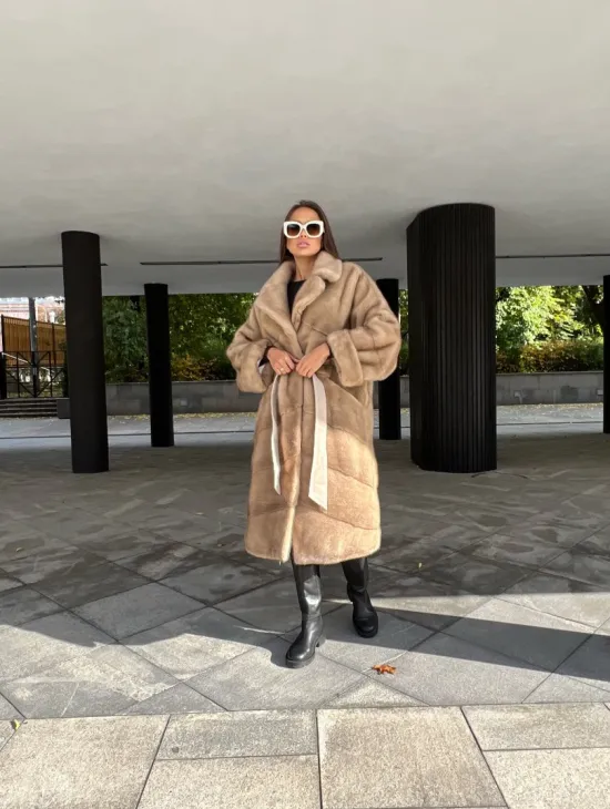 Шуба из меха аукционной норки с английским воротником - фото 5