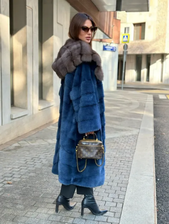 Роскошная норковая шуба с капюшоном из меха куницы - цвет королевский синий - фото 5