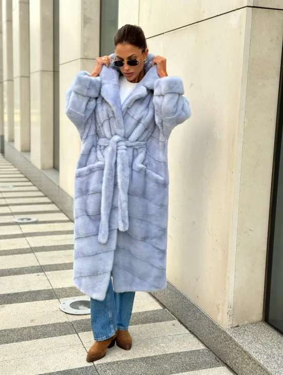 Голубая шуба из плюшевой норки, английский воротник - фото 0