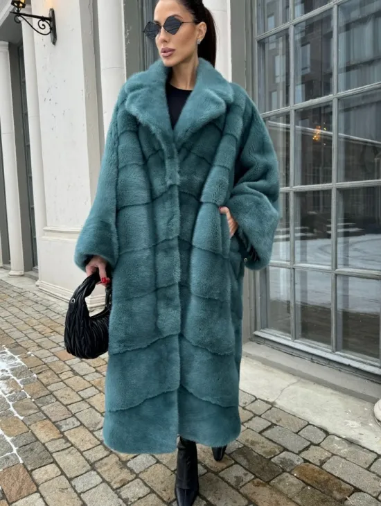 Шуба из меха норки в стиле Oversize - цвет тиффани - фото 3